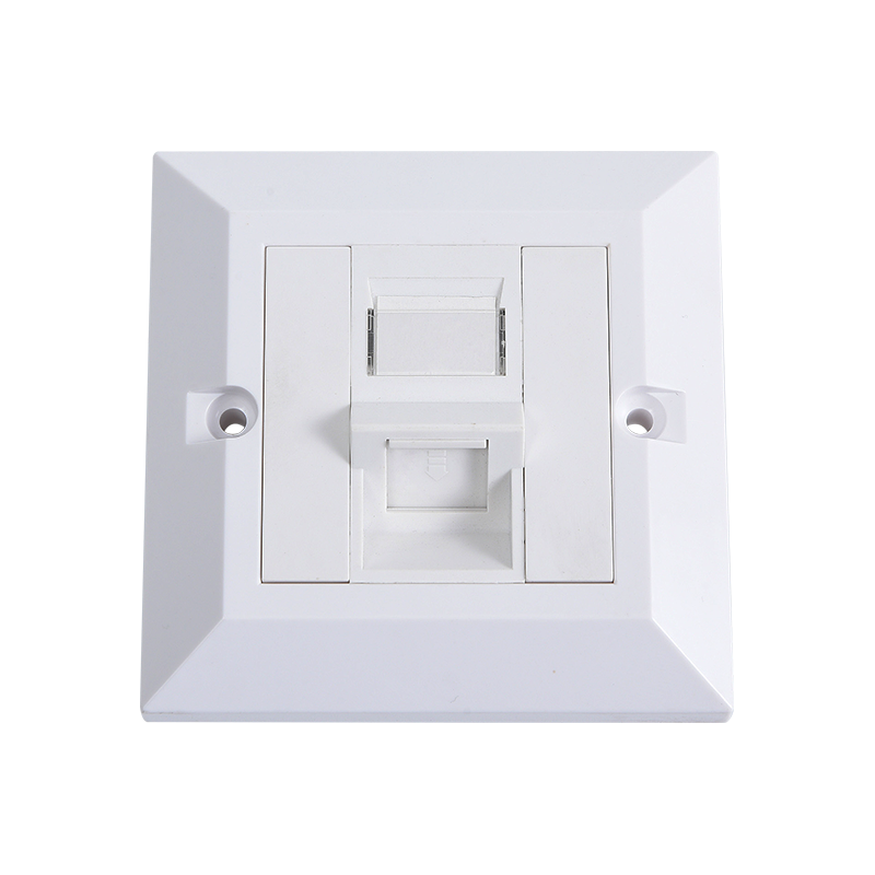 SMT-4306-86x-1x Jeden port Fatled Frame 45 ° brytyjska płyta czołowa